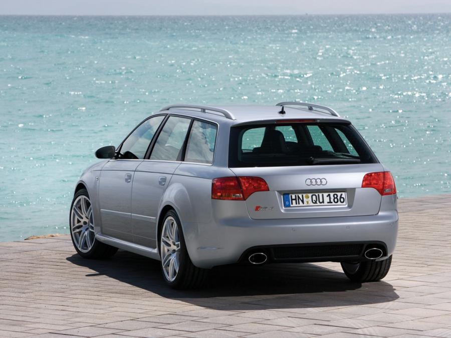  Audi RS4 Avant (B7, 8E) 2006 года  (WW) (фото 11 из 49)